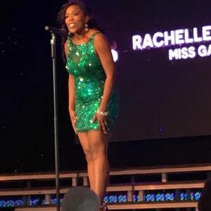 Emerald green Sherri Hill cocktail dress